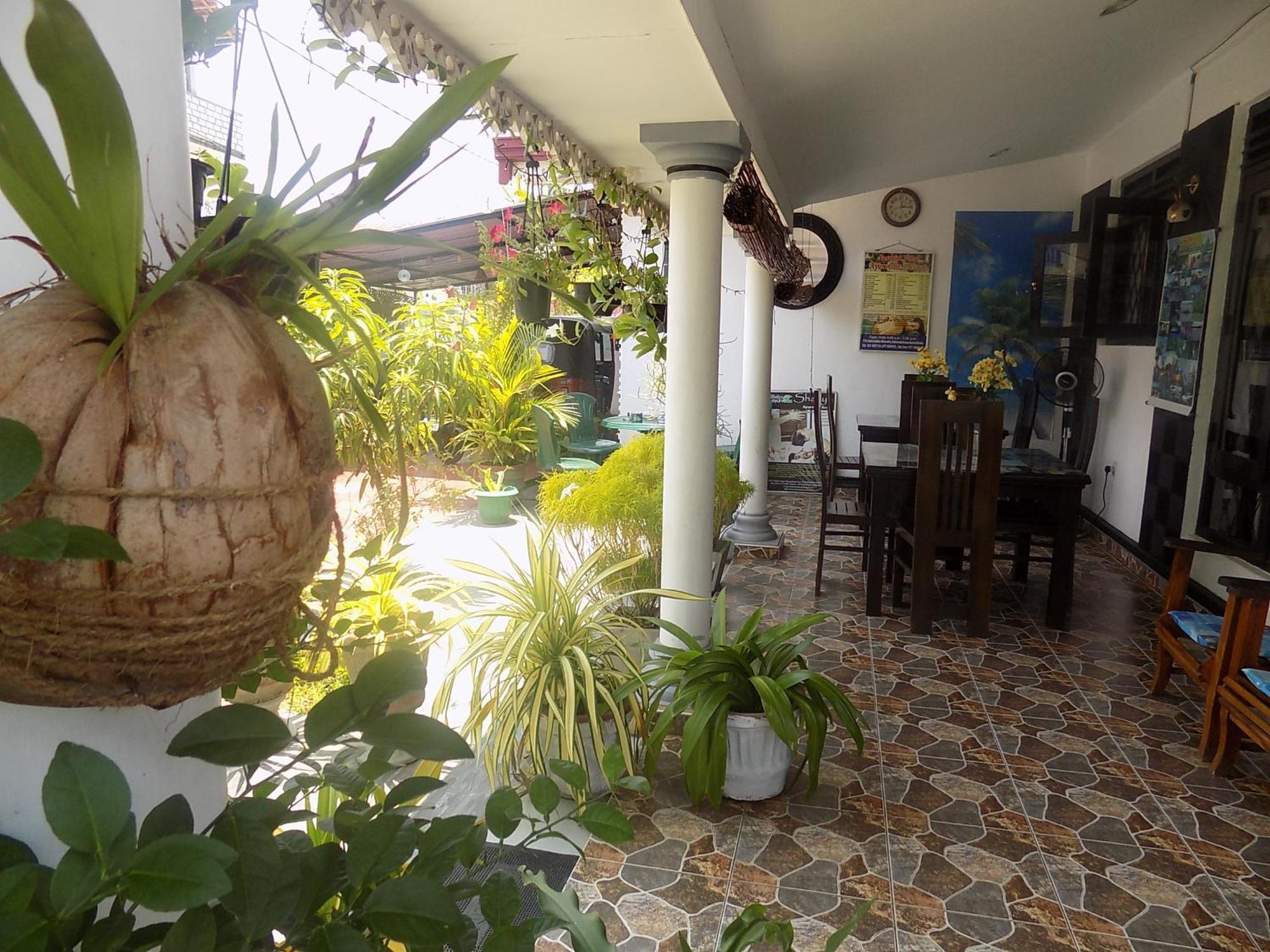 Alexandra Family Villa Negombo Eksteriør bilde