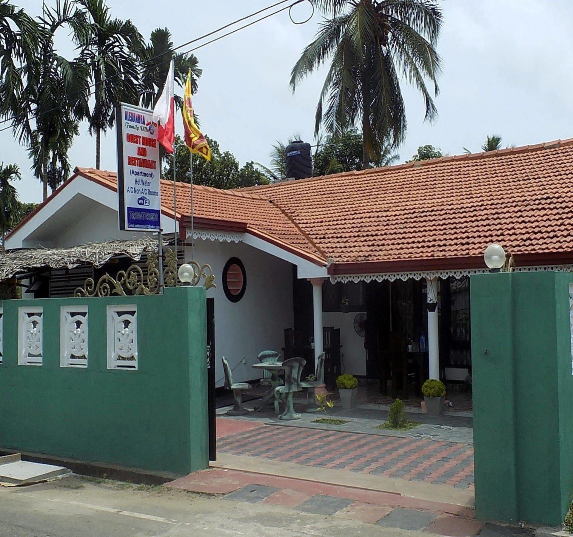 Alexandra Family Villa Negombo Eksteriør bilde